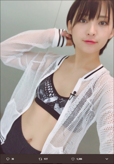 【SNSセクシー】妙にそそる「上着×ビキニ」の組み合わせ!の画像3
